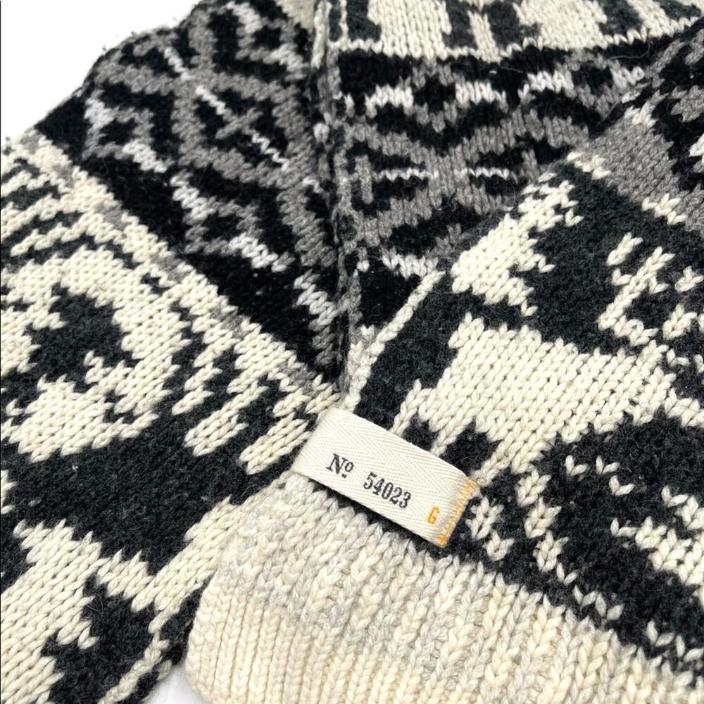 GAP ICELANDIC style wool scarf super warm and comfy black & ivory - Picture 2 of 4